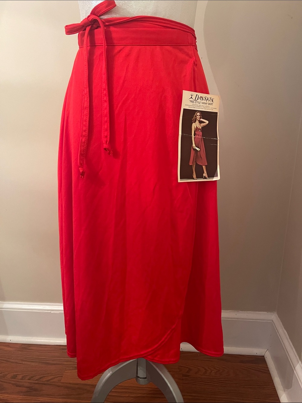 NWT Vintage 1970’s Danskin Free Style Wrap Skirt Red - Size Petite